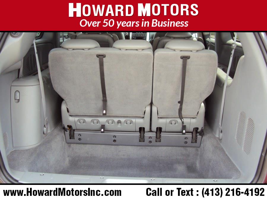 Used Chrysler Town & Country LWB 4dr Wgn Touring 2007 | Howard Motors. Springfield, Massachusetts Used Chrysler Town & Country LWB 4dr Wgn Touring 2007 | Howard Motors. Springfield, Massachusetts