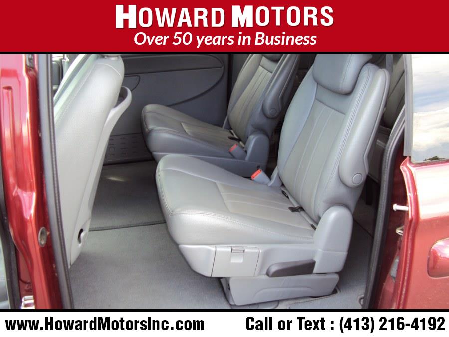 Used Chrysler Town & Country LWB 4dr Wgn Touring 2007 | Howard Motors. Springfield, Massachusetts Used Chrysler Town & Country LWB 4dr Wgn Touring 2007 | Howard Motors. Springfield, Massachusetts