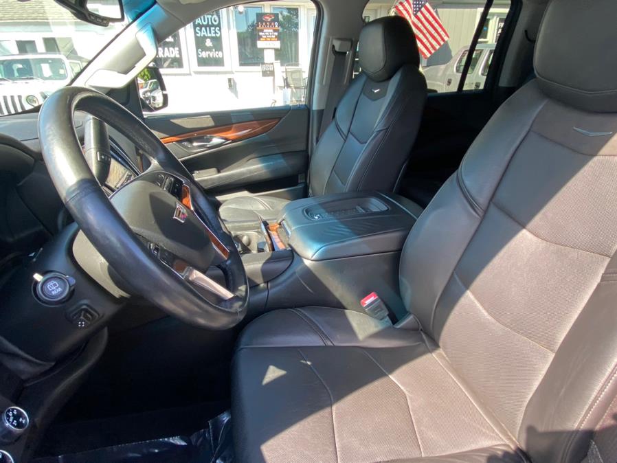 Used Cadillac Escalade ESV 4WD 4dr Standard 2016 | Lava Motors 2 Inc. Canton, Connecticut Used Cadillac Escalade ESV 4WD 4dr Standard 2016 | Lava Motors 2 Inc. Canton, Connecticut