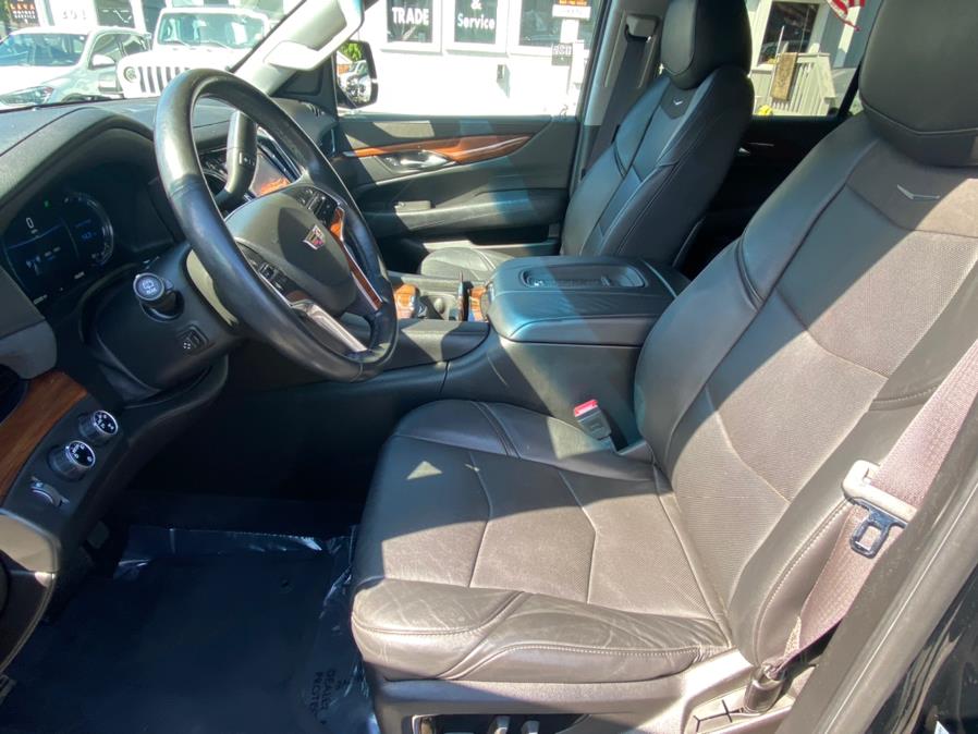 Used Cadillac Escalade ESV 4WD 4dr Standard 2016 | Lava Motors 2 Inc. Canton, Connecticut Used Cadillac Escalade ESV 4WD 4dr Standard 2016 | Lava Motors 2 Inc. Canton, Connecticut