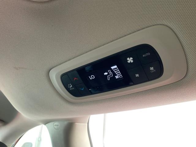 Used Chrysler Pacifica Touring L 2019 | Queens Auto Mall. Richmond Hill, New York Used Chrysler Pacifica Touring L 2019 | Queens Auto Mall. Richmond Hill, New York