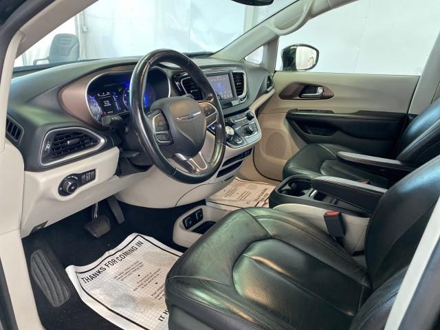 Used Chrysler Pacifica Touring L 2019 | Queens Auto Mall. Richmond Hill, New York Used Chrysler Pacifica Touring L 2019 | Queens Auto Mall. Richmond Hill, New York
