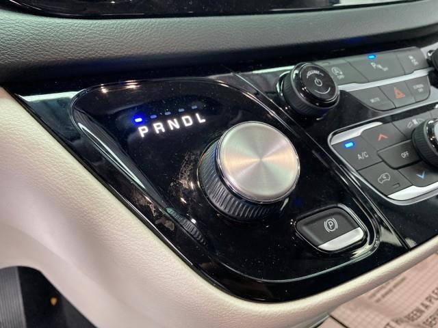 Used Chrysler Pacifica Touring L 2019 | Queens Auto Mall. Richmond Hill, New York Used Chrysler Pacifica Touring L 2019 | Queens Auto Mall. Richmond Hill, New York