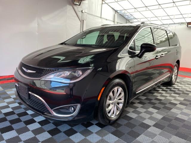 Used Chrysler Pacifica Touring L 2019 | Queens Auto Mall. Richmond Hill, New York Used Chrysler Pacifica Touring L 2019 | Queens Auto Mall. Richmond Hill, New York