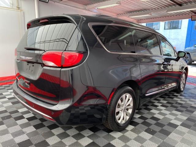 Used Chrysler Pacifica Touring L 2019 | Queens Auto Mall. Richmond Hill, New York Used Chrysler Pacifica Touring L 2019 | Queens Auto Mall. Richmond Hill, New York