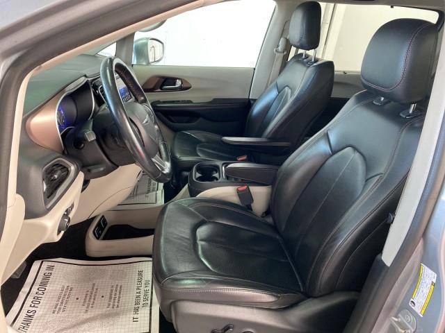 Used Chrysler Pacifica Touring L 2019 | Queens Auto Mall. Richmond Hill, New York Used Chrysler Pacifica Touring L 2019 | Queens Auto Mall. Richmond Hill, New York