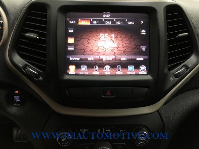 2015 Jeep Cherokee 4WD 4dr Limited, available for sale in Naugatuck, Connecticut | J&M Automotive Sls&Svc LLC. Naugatuck, Connecticut 2015 Jeep Cherokee 4WD 4dr Limited, available for sale in Naugatuck, Connecticut | J&M Automotive Sls&Svc LLC. Naugatuck, Connecticut