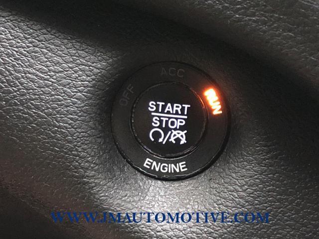 2015 Jeep Cherokee 4WD 4dr Limited, available for sale in Naugatuck, Connecticut | J&M Automotive Sls&Svc LLC. Naugatuck, Connecticut 2015 Jeep Cherokee 4WD 4dr Limited, available for sale in Naugatuck, Connecticut | J&M Automotive Sls&Svc LLC. Naugatuck, Connecticut