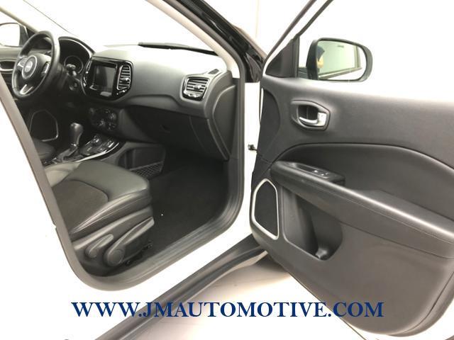 2020 Jeep Compass Altitude 4x4, available for sale in Naugatuck, Connecticut | J&M Automotive Sls&Svc LLC. Naugatuck, Connecticut 2020 Jeep Compass Altitude 4x4, available for sale in Naugatuck, Connecticut | J&M Automotive Sls&Svc LLC. Naugatuck, Connecticut