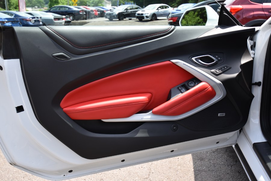 Used Chevrolet Camaro 2dr Cpe 2SS 2016 | Highline Car Connection. Waterbury, Connecticut Used Chevrolet Camaro 2dr Cpe 2SS 2016 | Highline Car Connection. Waterbury, Connecticut
