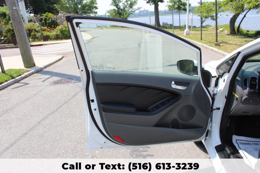 Used Kia Forte LX Auto 2017 | Great Neck Car Buyers & Sellers. Great Neck, New York Used Kia Forte LX Auto 2017 | Great Neck Car Buyers & Sellers. Great Neck, New York