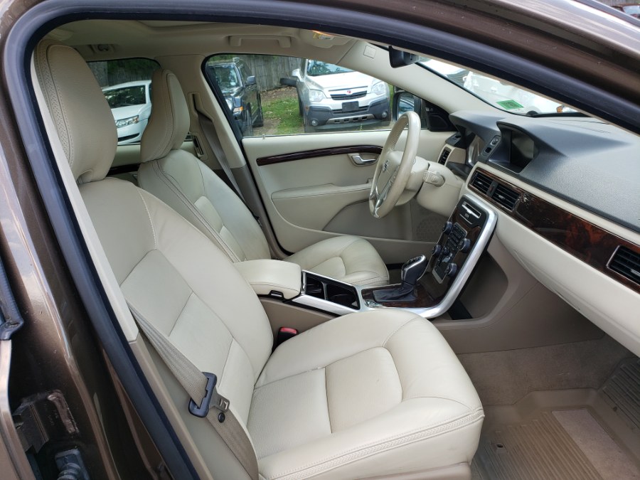 2015 Volvo XC70 AWD 4dr Wgn T6 Platinum, available for sale in Auburn, New Hampshire | ODA Auto Precision LLC. Auburn, New Hampshire 2015 Volvo XC70 AWD 4dr Wgn T6 Platinum, available for sale in Auburn, New Hampshire | ODA Auto Precision LLC. Auburn, New Hampshire