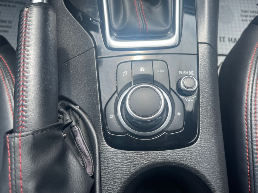 2014 Mazda Mazda3 4dr Sdn Auto S Grand Touring, available for sale in Paterson, New Jersey | DZ Automall. Paterson, New Jersey 2014 Mazda Mazda3 4dr Sdn Auto S Grand Touring, available for sale in Paterson, New Jersey | DZ Automall. Paterson, New Jersey