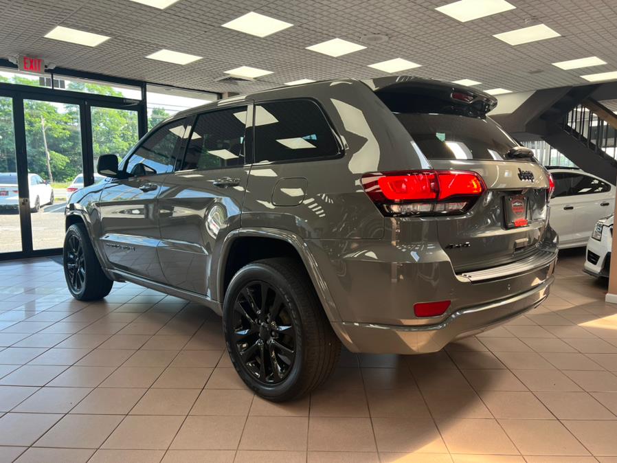 2020 Jeep Grand Cherokee ALTITUDE 4x4, available for sale in Massapequa Park, New York | Power Motors East. Massapequa Park, New York 2020 Jeep Grand Cherokee ALTITUDE 4x4, available for sale in Massapequa Park, New York | Power Motors East. Massapequa Park, New York