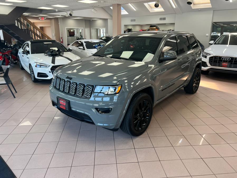 2020 Jeep Grand Cherokee ALTITUDE 4x4, available for sale in Massapequa Park, New York | Power Motors East. Massapequa Park, New York 2020 Jeep Grand Cherokee ALTITUDE 4x4, available for sale in Massapequa Park, New York | Power Motors East. Massapequa Park, New York