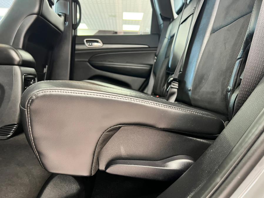 2020 Jeep Grand Cherokee ALTITUDE 4x4, available for sale in Massapequa Park, New York | Power Motors East. Massapequa Park, New York 2020 Jeep Grand Cherokee ALTITUDE 4x4, available for sale in Massapequa Park, New York | Power Motors East. Massapequa Park, New York