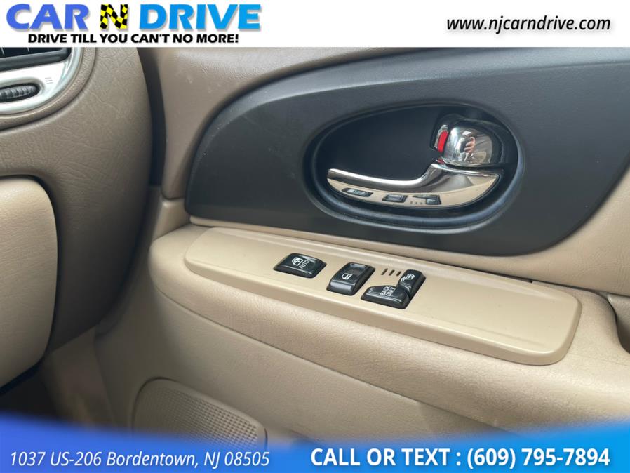 Used GMC Envoy SLE 4WD 2004 | Car N Drive. Bordentown, New Jersey Used GMC Envoy SLE 4WD 2004 | Car N Drive. Bordentown, New Jersey