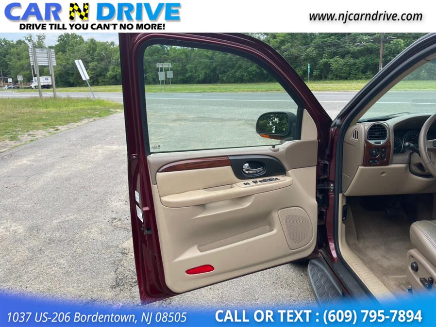 Used GMC Envoy SLE 4WD 2004 | Car N Drive. Bordentown, New Jersey Used GMC Envoy SLE 4WD 2004 | Car N Drive. Bordentown, New Jersey