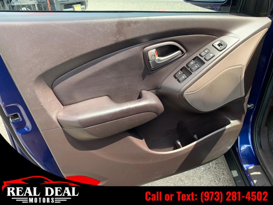 Used Hyundai Tucson AWD 4dr I4 Auto Limited 2010 | Real Deal Motors. Lodi, New Jersey Used Hyundai Tucson AWD 4dr I4 Auto Limited 2010 | Real Deal Motors. Lodi, New Jersey