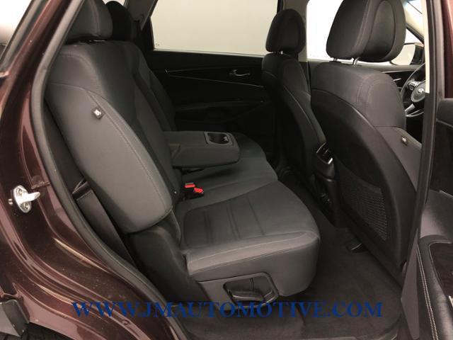 Used Kia Sorento AWD 4dr 3.3L LX 2016 | J&M Automotive Sls&Svc LLC. Naugatuck, Connecticut Used Kia Sorento AWD 4dr 3.3L LX 2016 | J&M Automotive Sls&Svc LLC. Naugatuck, Connecticut