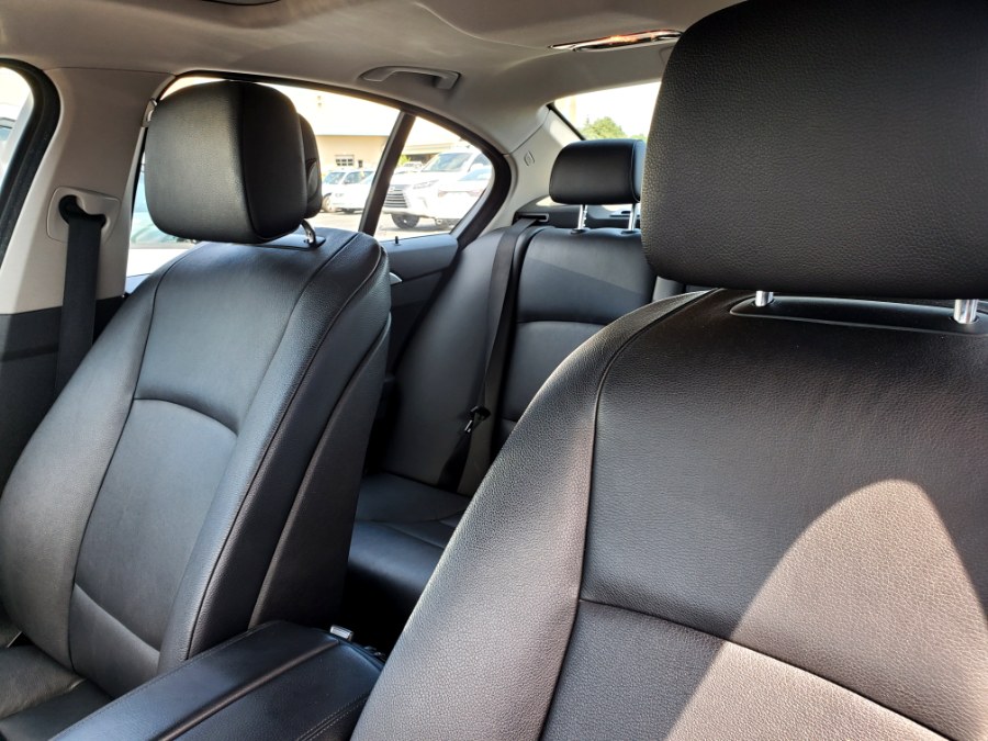 Used BMW 5 Series 4dr Sdn 535i xDrive AWD 2013 | Band of Brothers. Hyde Park, Massachusetts Used BMW 5 Series 4dr Sdn 535i xDrive AWD 2013 | Band of Brothers. Hyde Park, Massachusetts