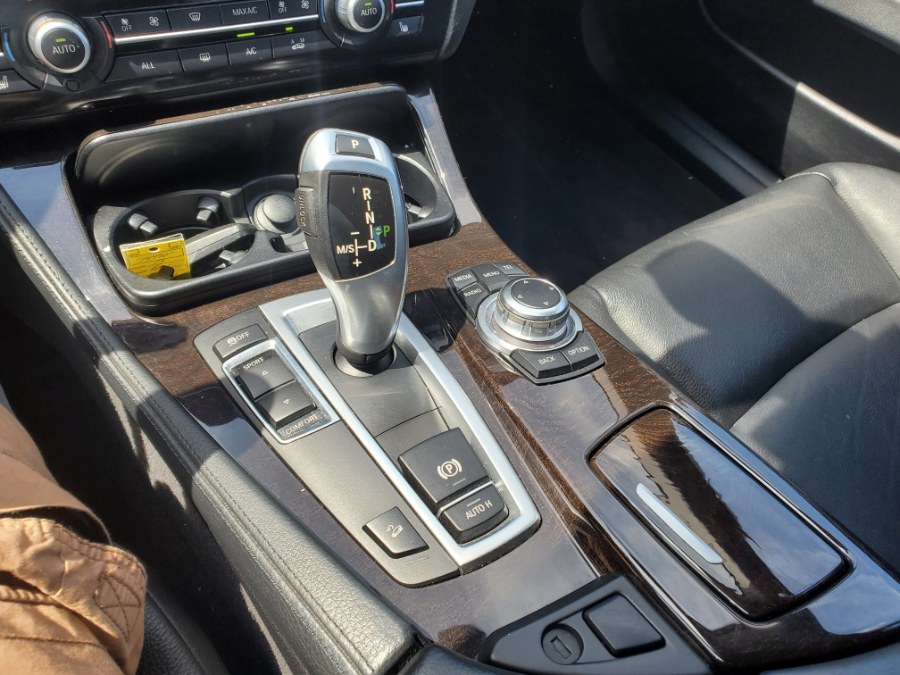 Used BMW 5 Series 4dr Sdn 535i xDrive AWD 2013 | Band of Brothers. Hyde Park, Massachusetts Used BMW 5 Series 4dr Sdn 535i xDrive AWD 2013 | Band of Brothers. Hyde Park, Massachusetts