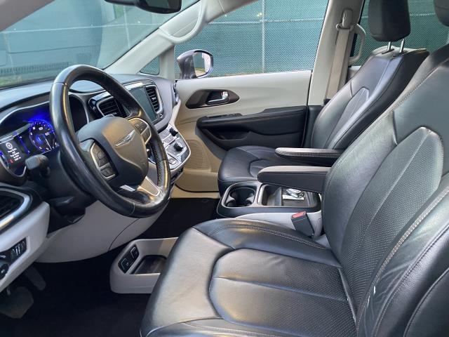 Used Chrysler Pacifica Touring L 2019 | Eastchester Motor Cars. Bronx, New York Used Chrysler Pacifica Touring L 2019 | Eastchester Motor Cars. Bronx, New York