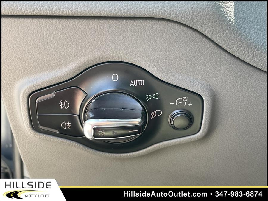 Used Audi Q5 3.2 Premium 2009 | Hillside Auto Outlet. Jamaica, New York Used Audi Q5 3.2 Premium 2009 | Hillside Auto Outlet. Jamaica, New York