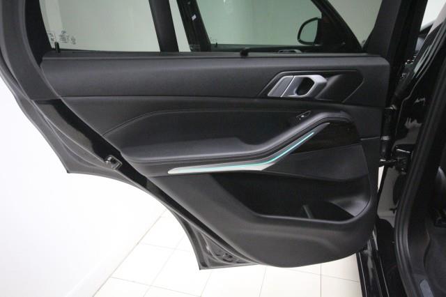 2019 BMW X5 xDrive 40i w/ Navi & rearCam, available for sale in Maple Shade, New Jersey | Car Revolution. Maple Shade, New Jersey 2019 BMW X5 xDrive 40i w/ Navi & rearCam, available for sale in Maple Shade, New Jersey | Car Revolution. Maple Shade, New Jersey