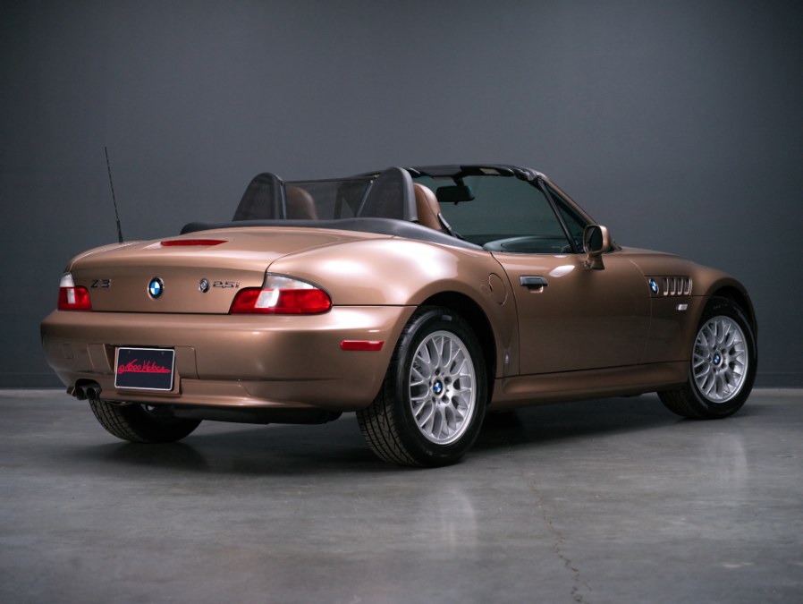 2002 BMW Z3 Z3 2dr Roadster 2.5i, available for sale in North Salem, New York | Meccanic Shop North Inc. North Salem, New York 2002 BMW Z3 Z3 2dr Roadster 2.5i, available for sale in North Salem, New York | Meccanic Shop North Inc. North Salem, New York