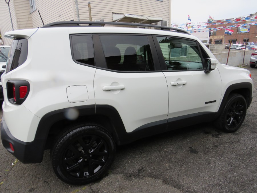 Used Jeep Renegade Altitude 4x4 PANO 2018 | Road Masters II INC. Middle Village, New York Used Jeep Renegade Altitude 4x4 PANO 2018 | Road Masters II INC. Middle Village, New York