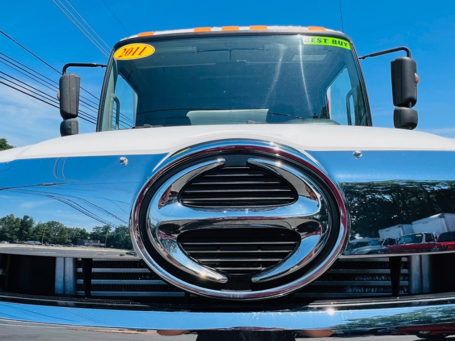 2011 HINO 268 20 FEET DRY BOX+ LIFT GATE + NO CDL, available for sale in South Amboy, New Jersey | NJ Truck Spot. South Amboy, New Jersey 2011 HINO 268 20 FEET DRY BOX+ LIFT GATE + NO CDL, available for sale in South Amboy, New Jersey | NJ Truck Spot. South Amboy, New Jersey