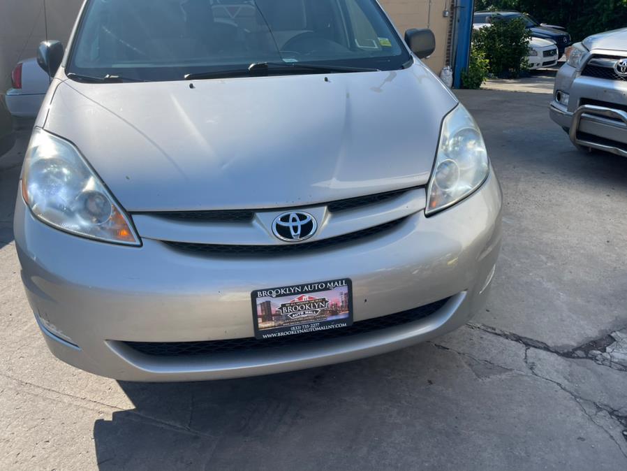 Used Toyota Sienna 5dr 7-Pass Van LE AWD (Natl) 2009 | Brooklyn Auto Mall LLC. Brooklyn, New York Used Toyota Sienna 5dr 7-Pass Van LE AWD (Natl) 2009 | Brooklyn Auto Mall LLC. Brooklyn, New York
