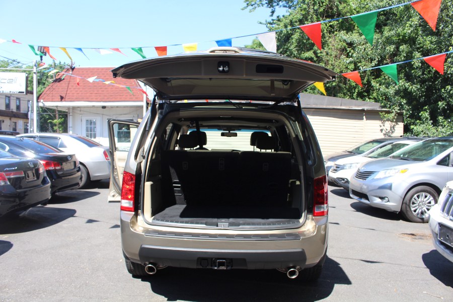 2011 Honda Pilot 4WD 4dr EX-L 4WD 4dr EX-L, available for sale in Paterson, New Jersey | Xcell Motors LLC. Paterson, New Jersey 2011 Honda Pilot 4WD 4dr EX-L 4WD 4dr EX-L, available for sale in Paterson, New Jersey | Xcell Motors LLC. Paterson, New Jersey