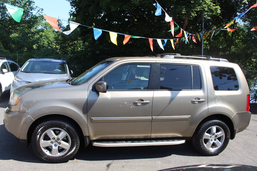 2011 Honda Pilot 4WD 4dr EX-L 4WD 4dr EX-L, available for sale in Paterson, New Jersey | Xcell Motors LLC. Paterson, New Jersey 2011 Honda Pilot 4WD 4dr EX-L 4WD 4dr EX-L, available for sale in Paterson, New Jersey | Xcell Motors LLC. Paterson, New Jersey