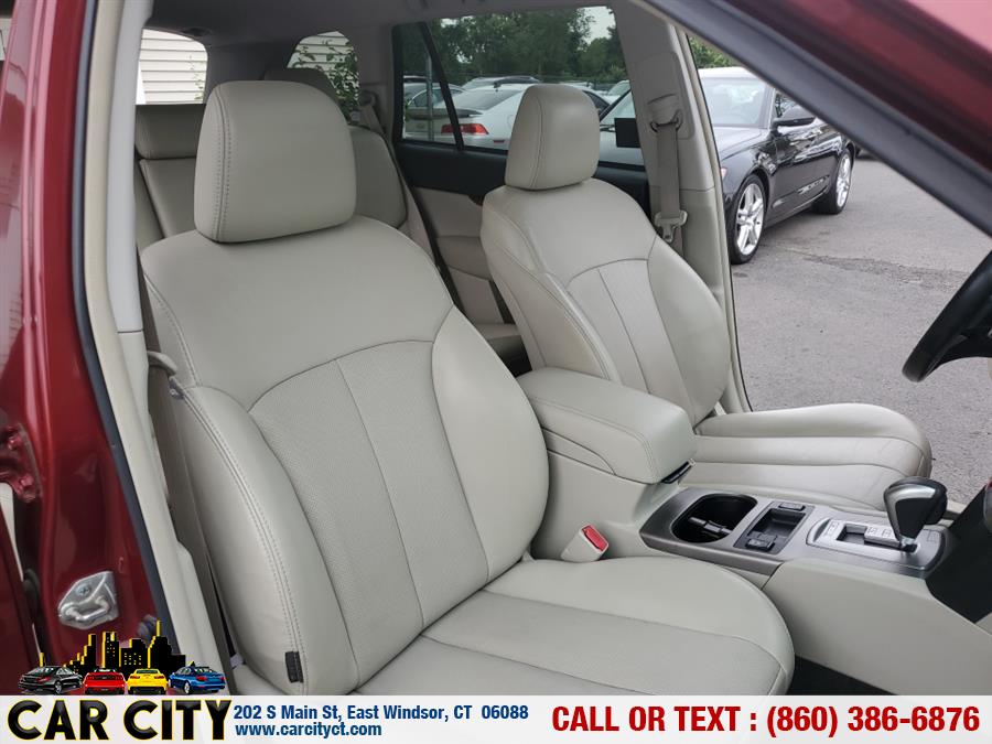 2011 Subaru Outback 4dr Wgn H6 Auto 3.6R Limited Pwr Moon, available for sale in East Windsor, Connecticut | Car City LLC. East Windsor, Connecticut 2011 Subaru Outback 4dr Wgn H6 Auto 3.6R Limited Pwr Moon, available for sale in East Windsor, Connecticut | Car City LLC. East Windsor, Connecticut