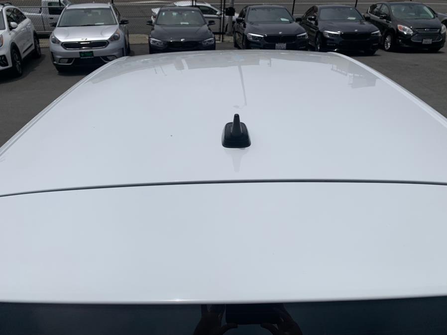 Used Volkswagen e-Golf SE 2019 | Green Light Auto Wholesale. Daly City, California Used Volkswagen e-Golf SE 2019 | Green Light Auto Wholesale. Daly City, California
