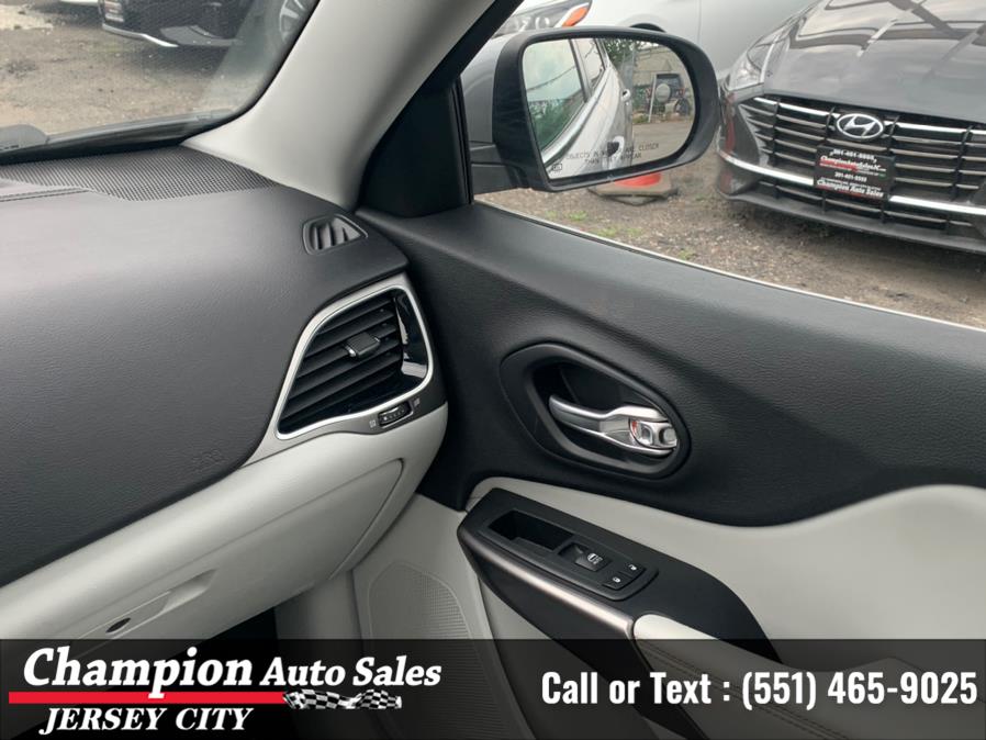 Used Jeep Cherokee Limited 4x4 2019 | Champion Auto Sales. Jersey City, New Jersey