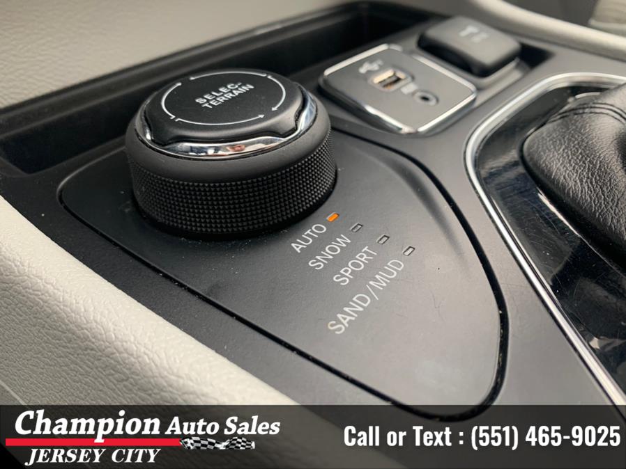 Used Jeep Cherokee Limited 4x4 2019 | Champion Auto Sales of JC. Jersey City, New Jersey Used Jeep Cherokee Limited 4x4 2019 | Champion Auto Sales of JC. Jersey City, New Jersey