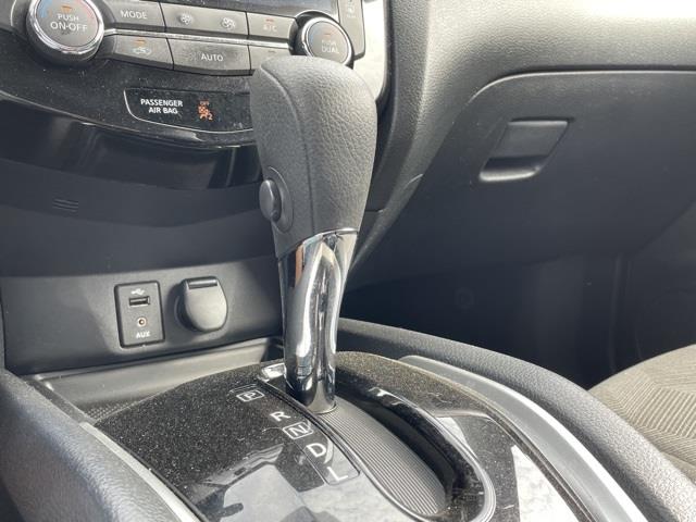 Used Nissan Rogue SV 2016 | Blasius Federal Road. Brookfield, Connecticut Used Nissan Rogue SV 2016 | Blasius Federal Road. Brookfield, Connecticut