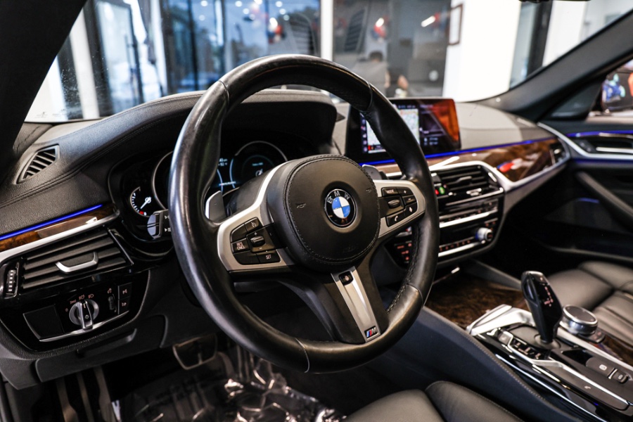 Used BMW 5 Series M550i xDrive Sedan 2019 | 26 Motors Long Island. ELMONT, New York Used BMW 5 Series M550i xDrive Sedan 2019 | 26 Motors Long Island. ELMONT, New York