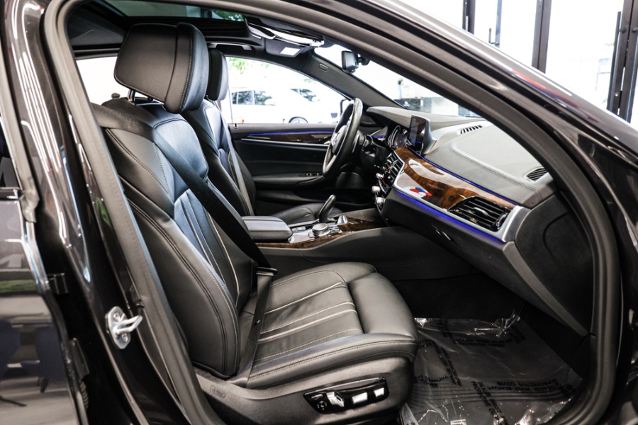 Used BMW 5 Series M550i xDrive Sedan 2019 | 26 Motors Long Island. ELMONT, New York Used BMW 5 Series M550i xDrive Sedan 2019 | 26 Motors Long Island. ELMONT, New York