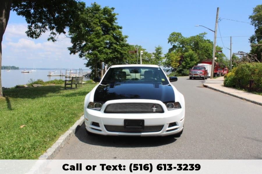 2014 Ford Mustang 2dr Cpe V6 Premium, available for sale in Great Neck, New York | Great Neck Car Buyers & Sellers. Great Neck, New York 2014 Ford Mustang 2dr Cpe V6 Premium, available for sale in Great Neck, New York | Great Neck Car Buyers & Sellers. Great Neck, New York