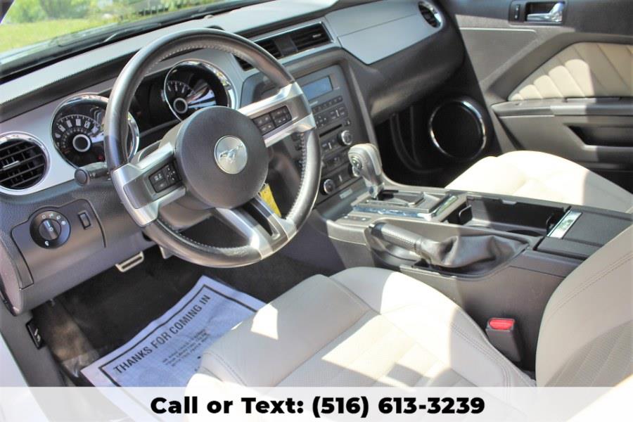 2014 Ford Mustang 2dr Cpe V6 Premium, available for sale in Great Neck, New York | Great Neck Car Buyers & Sellers. Great Neck, New York 2014 Ford Mustang 2dr Cpe V6 Premium, available for sale in Great Neck, New York | Great Neck Car Buyers & Sellers. Great Neck, New York