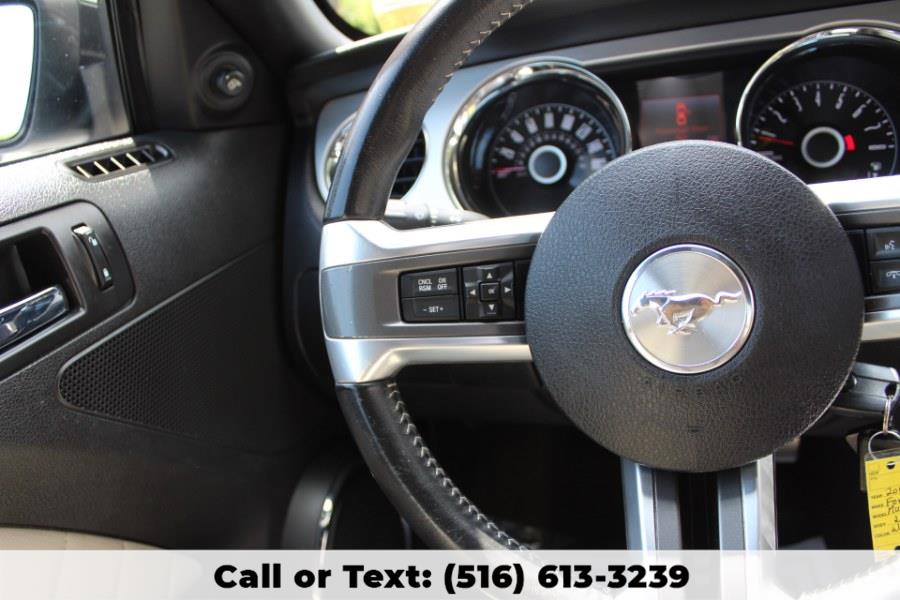2014 Ford Mustang 2dr Cpe V6 Premium, available for sale in Great Neck, New York | Great Neck Car Buyers & Sellers. Great Neck, New York 2014 Ford Mustang 2dr Cpe V6 Premium, available for sale in Great Neck, New York | Great Neck Car Buyers & Sellers. Great Neck, New York