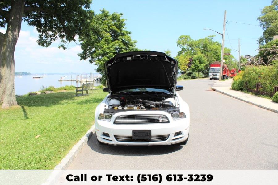 2014 Ford Mustang 2dr Cpe V6 Premium, available for sale in Great Neck, New York | Great Neck Car Buyers & Sellers. Great Neck, New York 2014 Ford Mustang 2dr Cpe V6 Premium, available for sale in Great Neck, New York | Great Neck Car Buyers & Sellers. Great Neck, New York