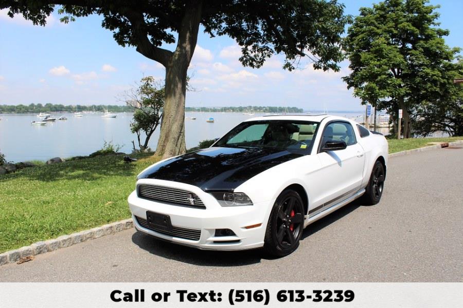 2014 Ford Mustang 2dr Cpe V6 Premium, available for sale in Great Neck, New York | Great Neck Car Buyers & Sellers. Great Neck, New York 2014 Ford Mustang 2dr Cpe V6 Premium, available for sale in Great Neck, New York | Great Neck Car Buyers & Sellers. Great Neck, New York