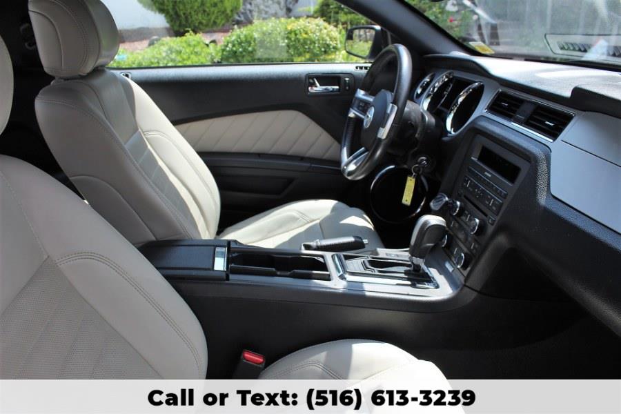 2014 Ford Mustang 2dr Cpe V6 Premium, available for sale in Great Neck, New York | Great Neck Car Buyers & Sellers. Great Neck, New York 2014 Ford Mustang 2dr Cpe V6 Premium, available for sale in Great Neck, New York | Great Neck Car Buyers & Sellers. Great Neck, New York