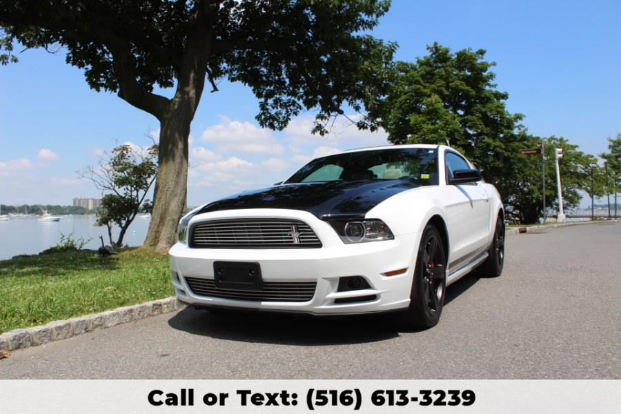 2014 Ford Mustang 2dr Cpe V6 Premium, available for sale in Great Neck, New York | Great Neck Car Buyers & Sellers. Great Neck, New York 2014 Ford Mustang 2dr Cpe V6 Premium, available for sale in Great Neck, New York | Great Neck Car Buyers & Sellers. Great Neck, New York