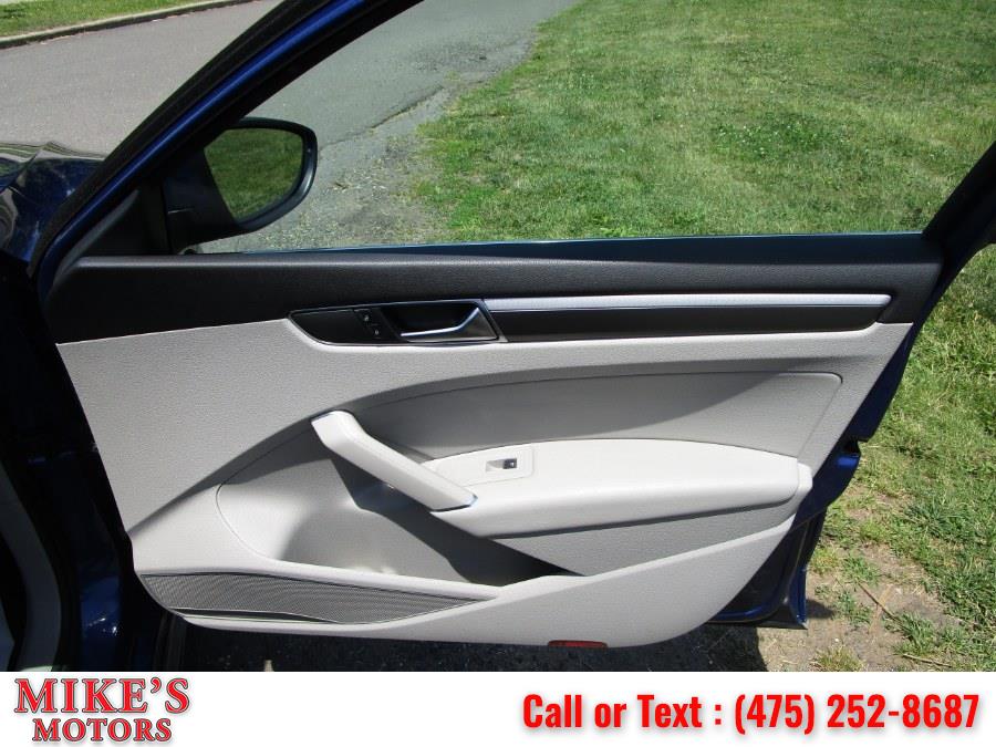 2017 Volkswagen Passat R-Line w/Comfort Pkg Auto, available for sale in Stratford, Connecticut | Mike's Motors LLC. Stratford, Connecticut 2017 Volkswagen Passat R-Line w/Comfort Pkg Auto, available for sale in Stratford, Connecticut | Mike's Motors LLC. Stratford, Connecticut